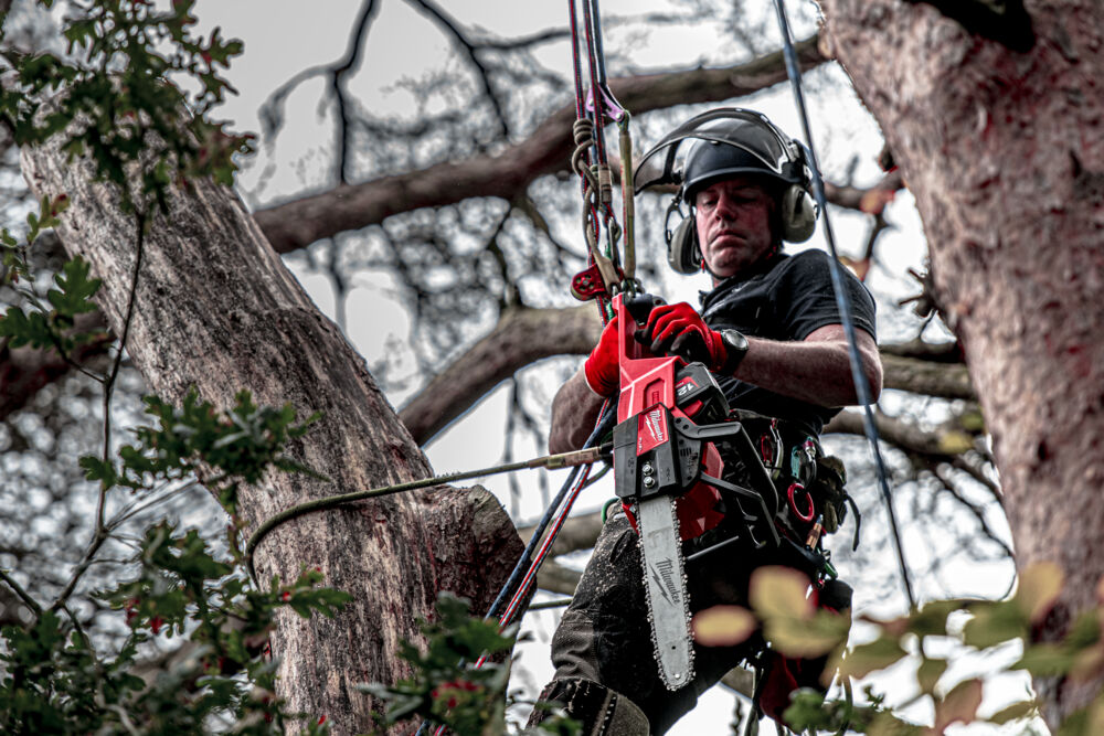 Milwaukee Motorsåg M18 FCHS-122