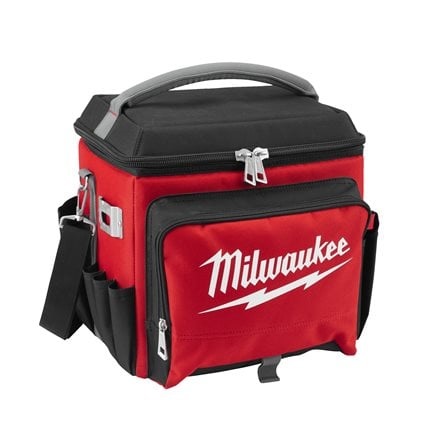 Milwaukee Jobsite Cooler 20L är en slitstark och välisolerad kylväska som håller mat och dryck kall under hela arbetsdagen.